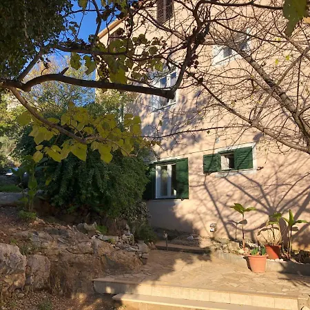 Damjan Apartment